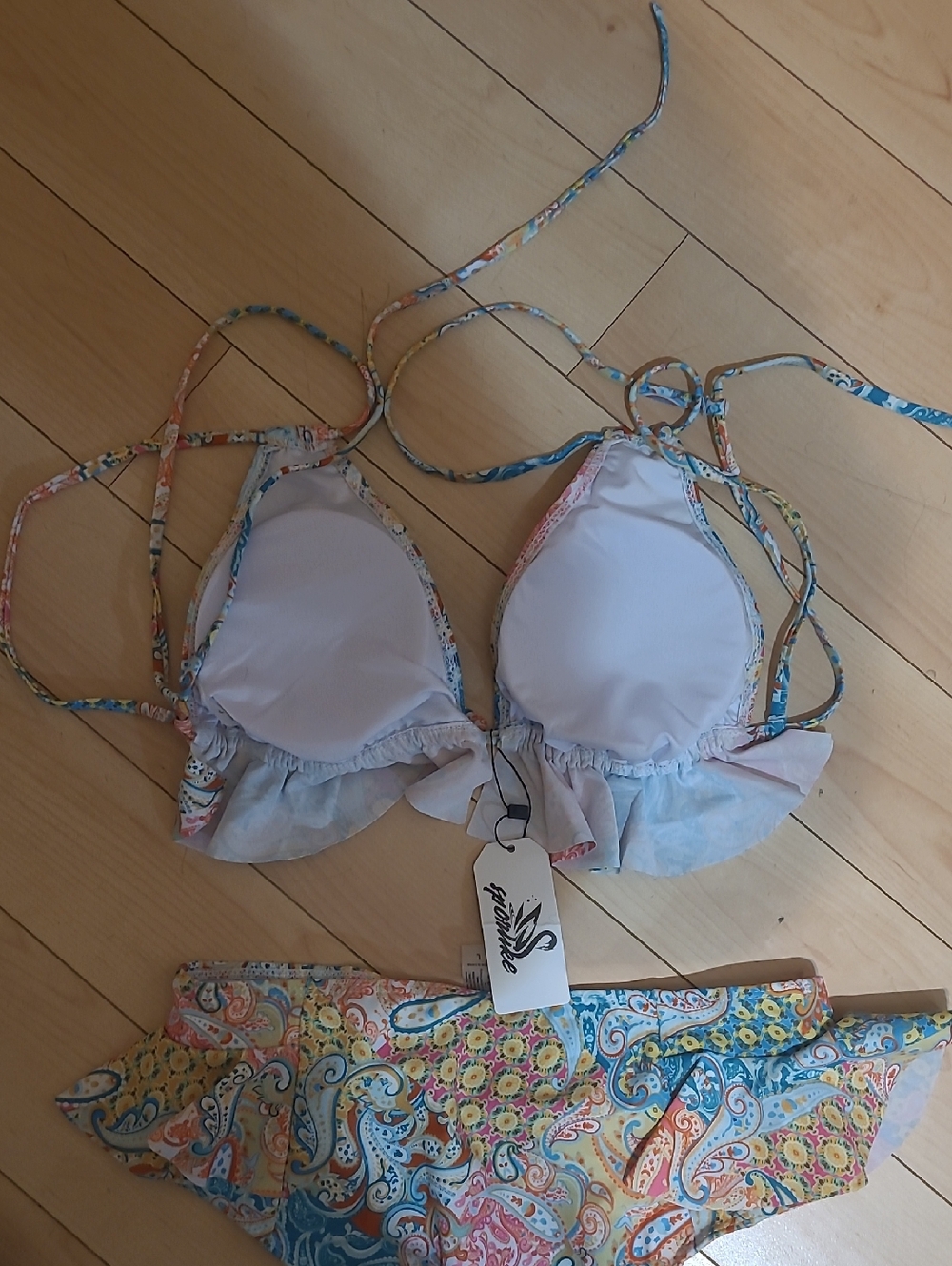 Bikini - Picture 5 of 5